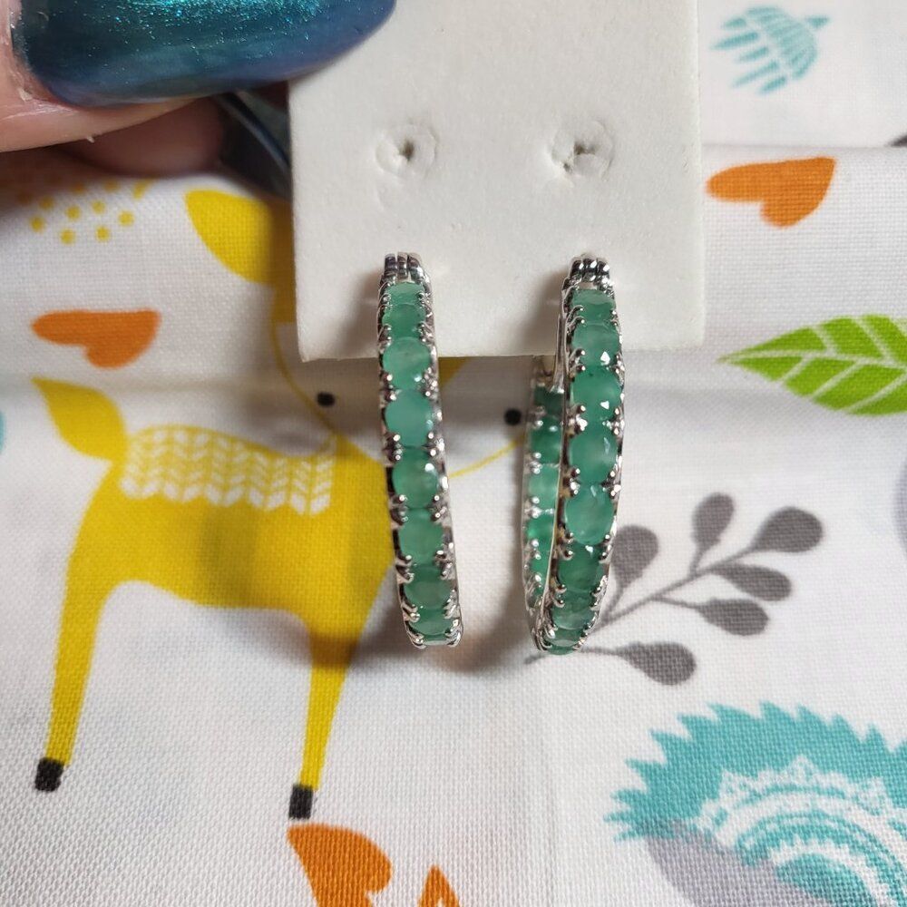 Exquisite Ethiopian Emerald Inside out Sterling Silver hoops - Picture 6 of 6